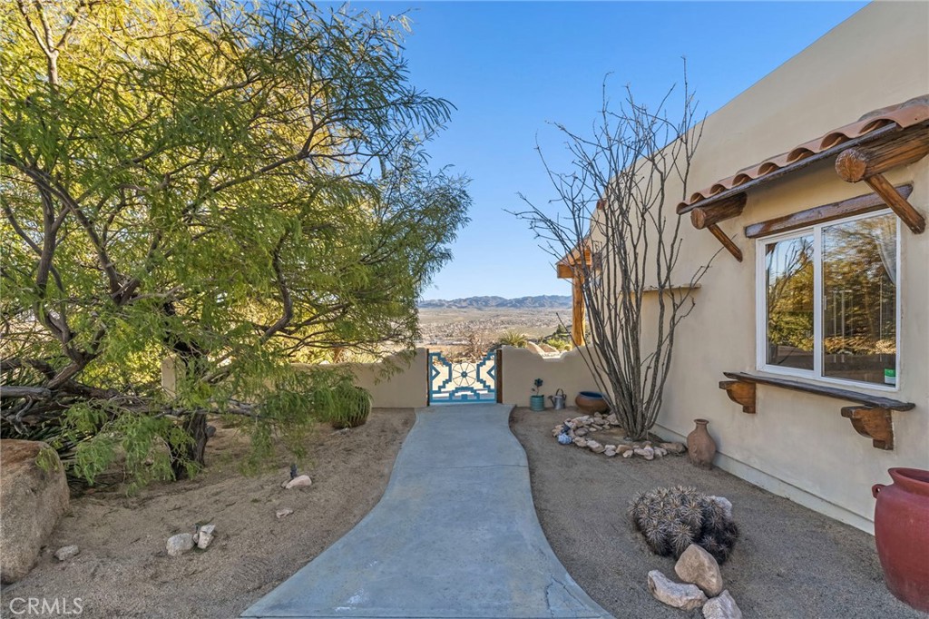 57710 Bandera Road Yucca Valley, CA 92284 - Photo 17 of 37