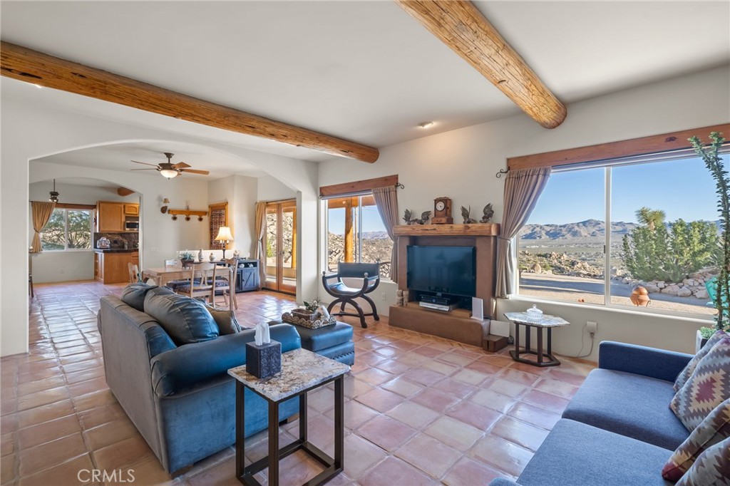 57710 Bandera Road Yucca Valley, CA 92284 - Photo 5 of 37