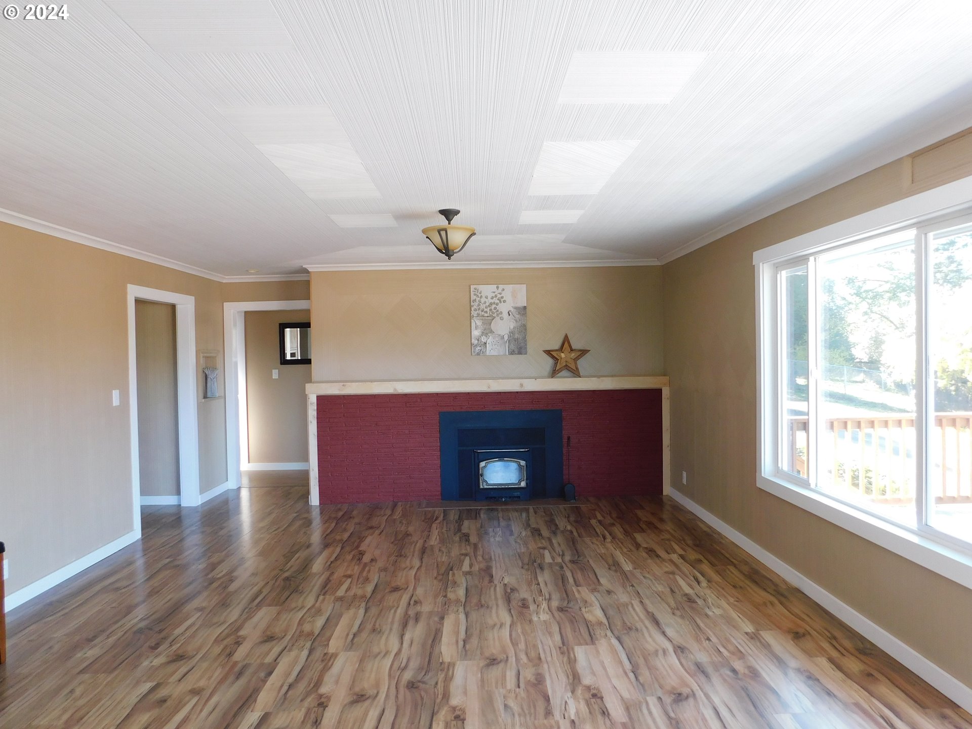 1300 Spruce Street Myrtle Point, OR 97458 - Photo 10 of 28 Gallery Image 10