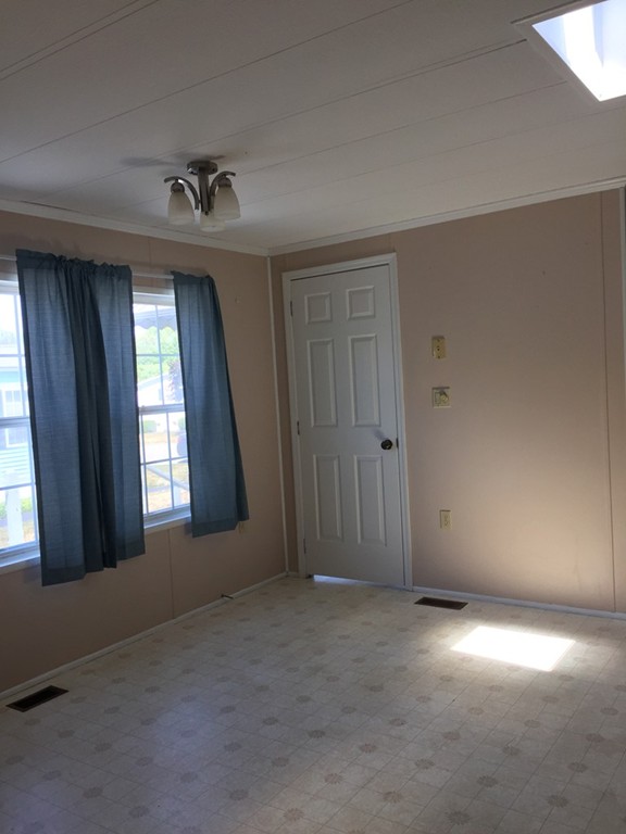 10 Puritan Road Taunton, MA 02780 - Photo 8 of 19 Gallery Image 8