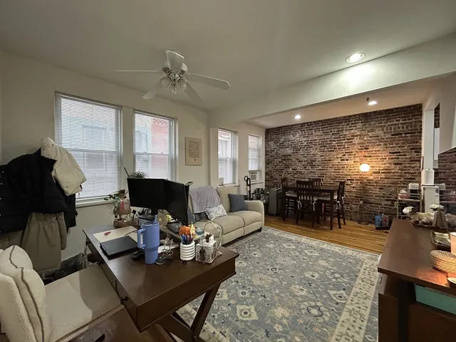 $2,700 | 6 Cleveland Place, Unit 4, Boston, MA 02113