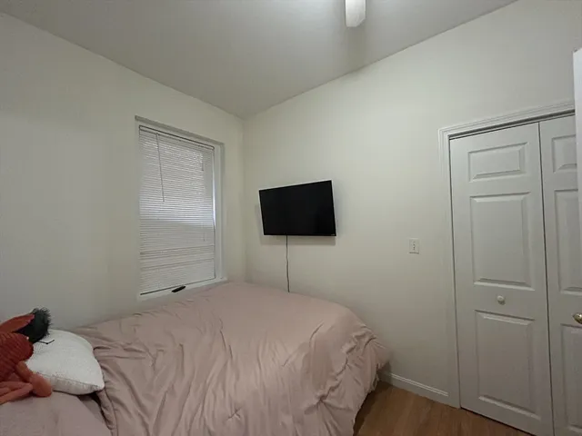 $2,700 | 6 Cleveland Place, Unit 4, Boston, MA 02113