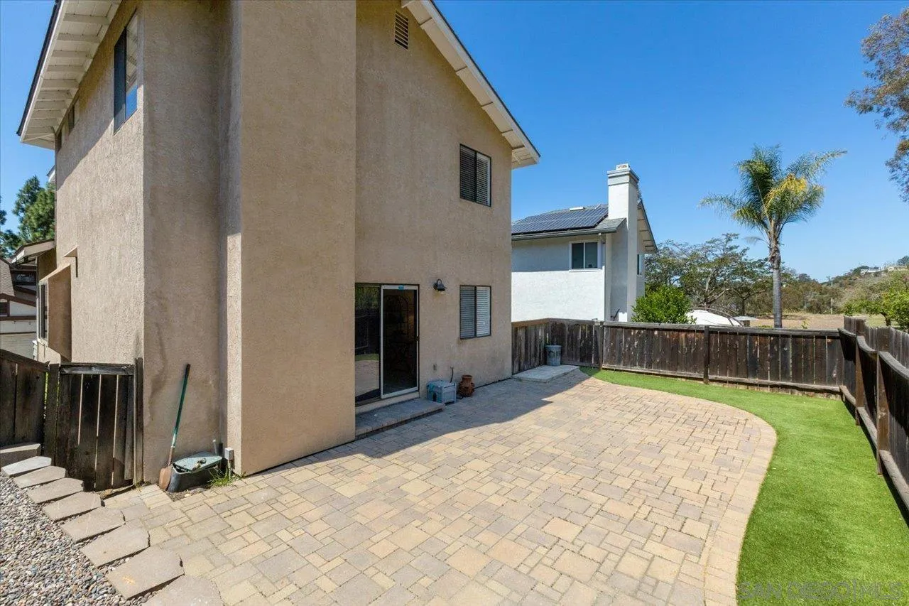 11414 Madera Rosa Way San Diego, CA 92124 - Photo 27 of 39