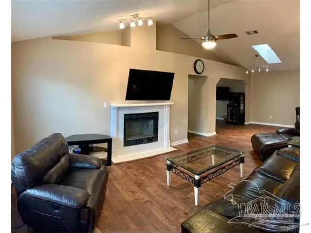 $1,650 | 2060 Cambridge Circle, Pensacola, FL 32514