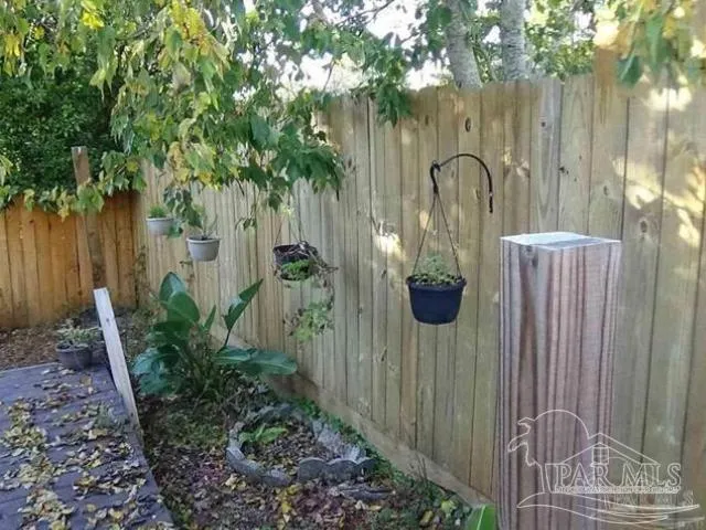 $1,650 | 2060 Cambridge Circle, Pensacola, FL 32514