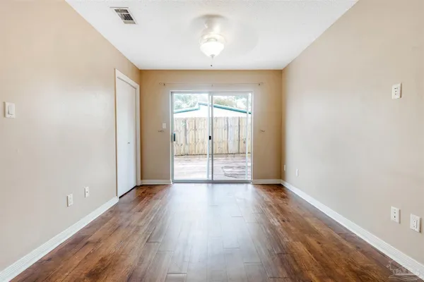 $1,495 | 2060 Cambridge Circle, Pensacola, FL 32514