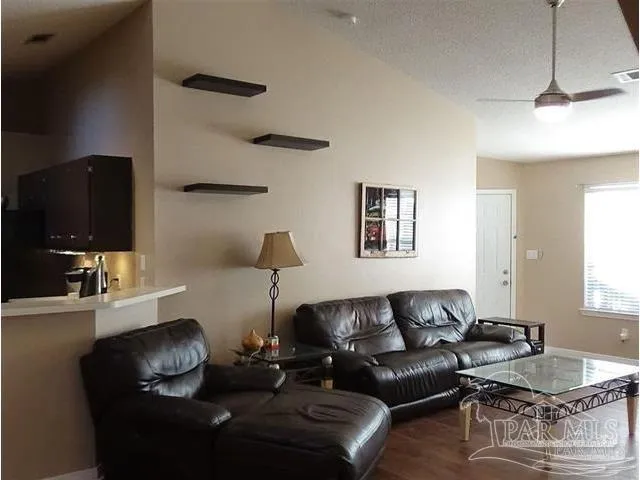 $1,650 | 2060 Cambridge Circle, Pensacola, FL 32514