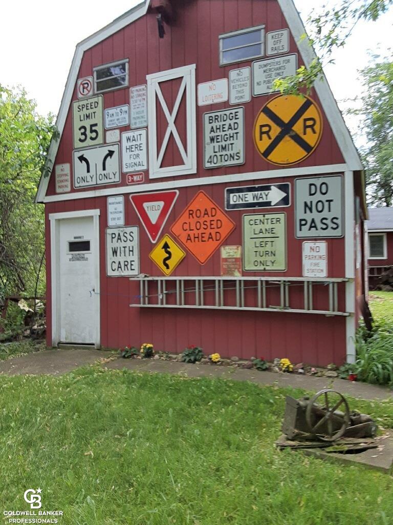 8902 Imlay City Road Avoca, MI 48006 - Photo 11 of 71
