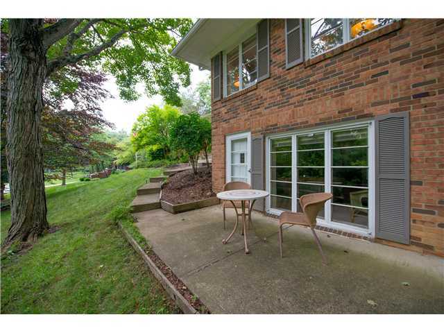 2530 Fishinger Road Columbus, OH 43220 - Photo 5 of 25