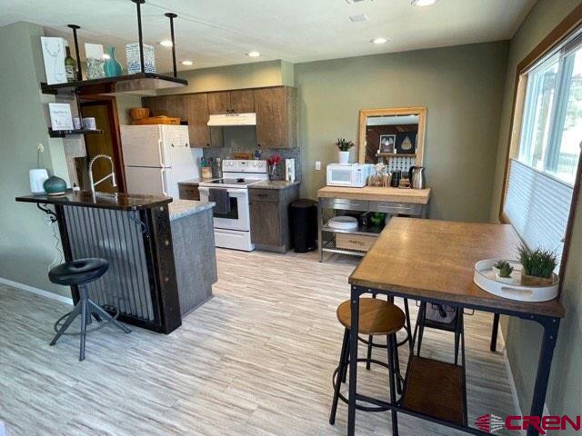 251 Gothic Road, Unit 3 Crested Butte, CO 81225 - Photo 11 of 31 eating bar