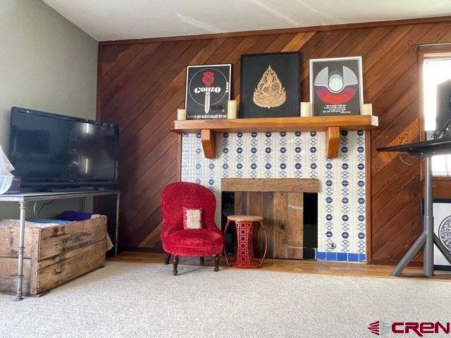 251 Gothic Road, Unit 3 Crested Butte, CO 81225 - Photo 6 of 31 Can be converted to natural gas. Gas valve next to fireplace.