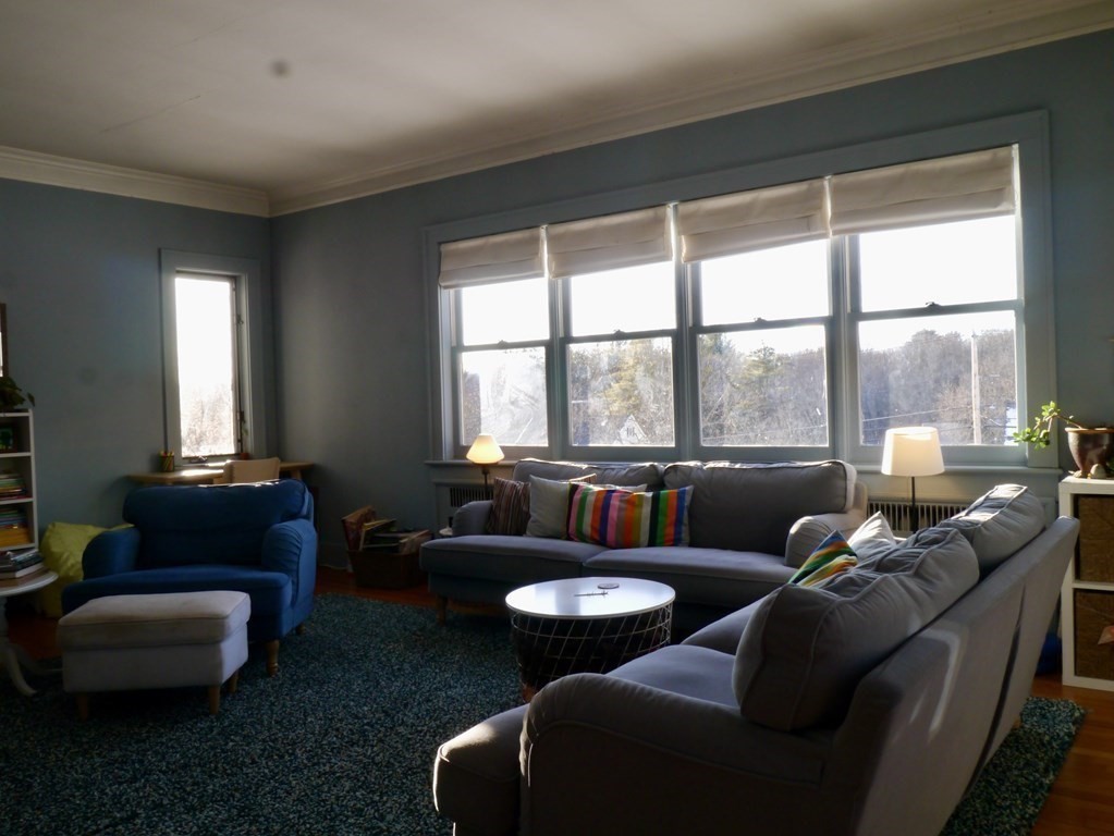637 Bernardston Road Greenfield, MA 01301 - Photo 10 of 26 Gallery Image 10