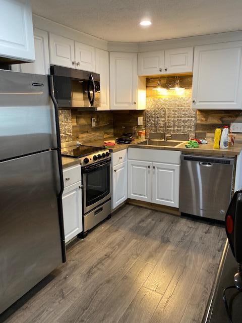 84 High Street Saco, ME 04072 - Photo 26 of 30 85 High Unit 3 kitchen