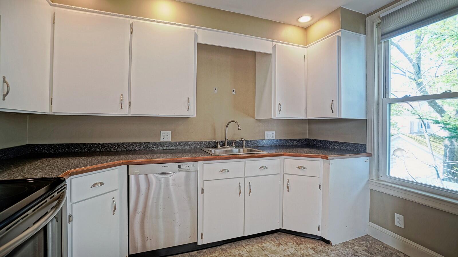 84 High Street Saco, ME 04072 - Photo 8 of 30 84 High Street (6)