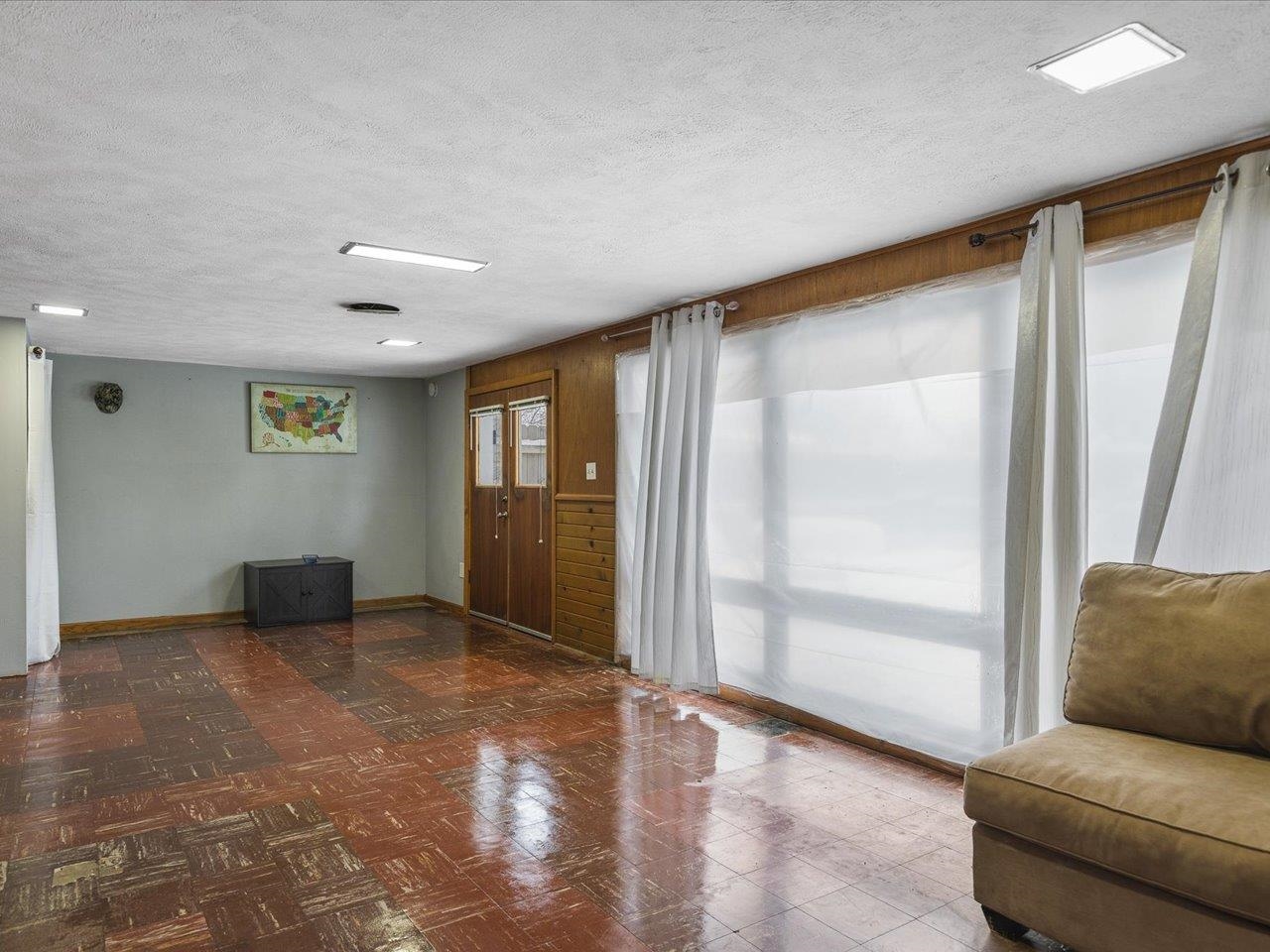 3215 Rural Street Rockford, IL 61107 - Photo 23 of 25 a view of livingroom with furniture and window
