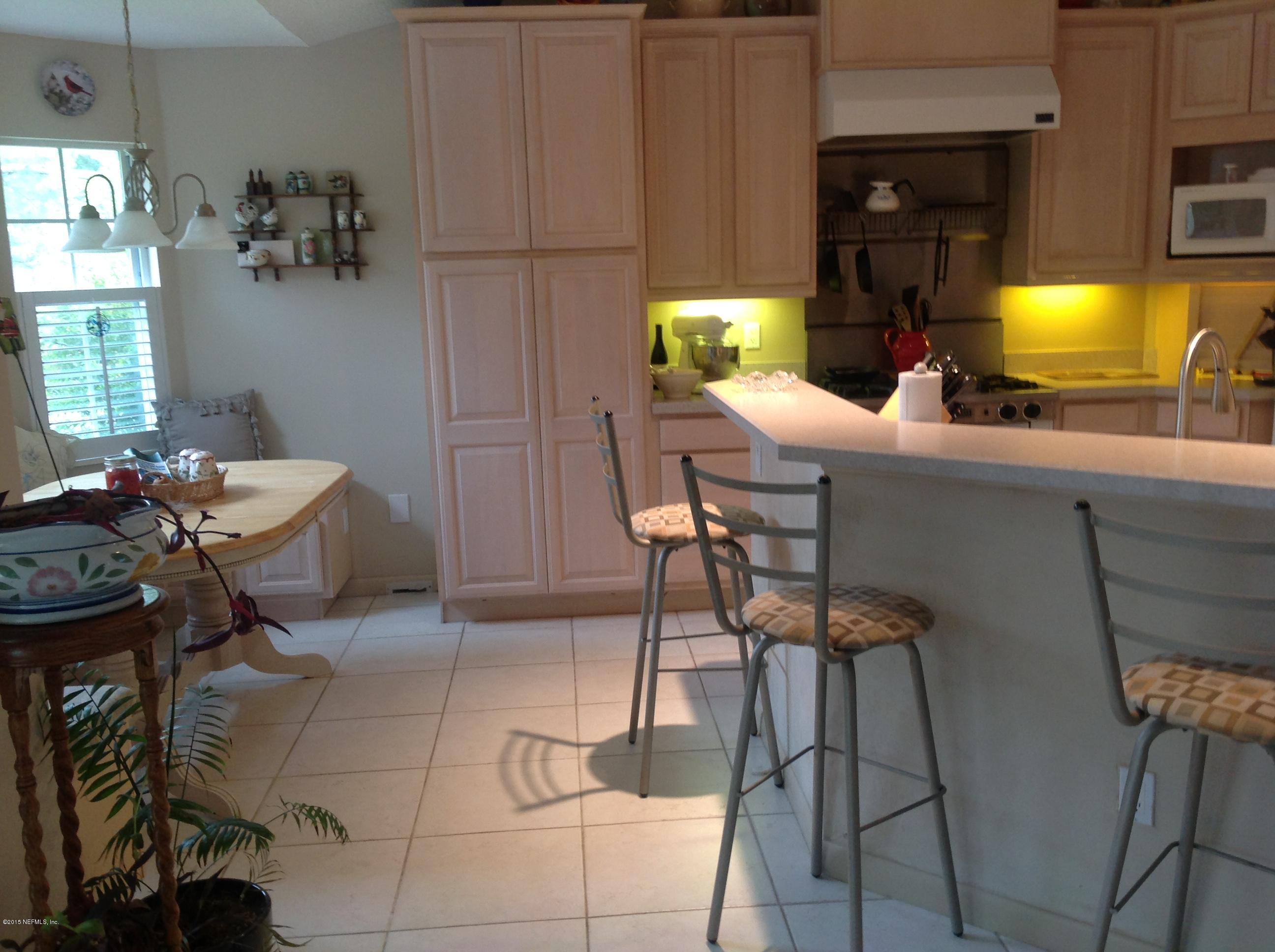15540 Bream Road Jacksonville, FL 32226 - Photo 11 of 49 Breakfast bar