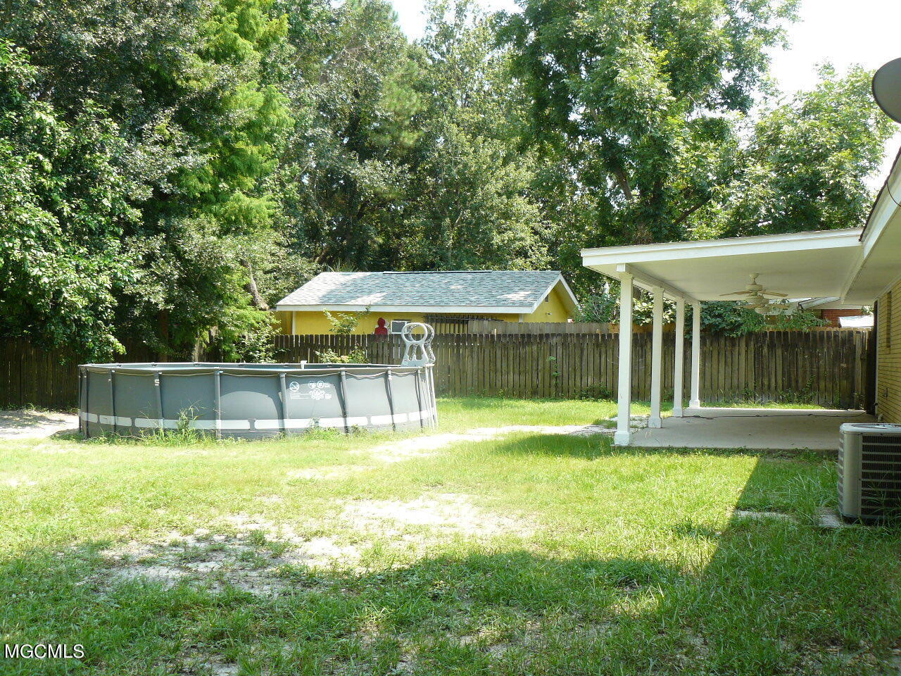 346 Carter Road Biloxi, MS 39531 - Photo 13 of 18 P1020582