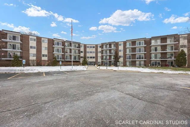a view of building with yard