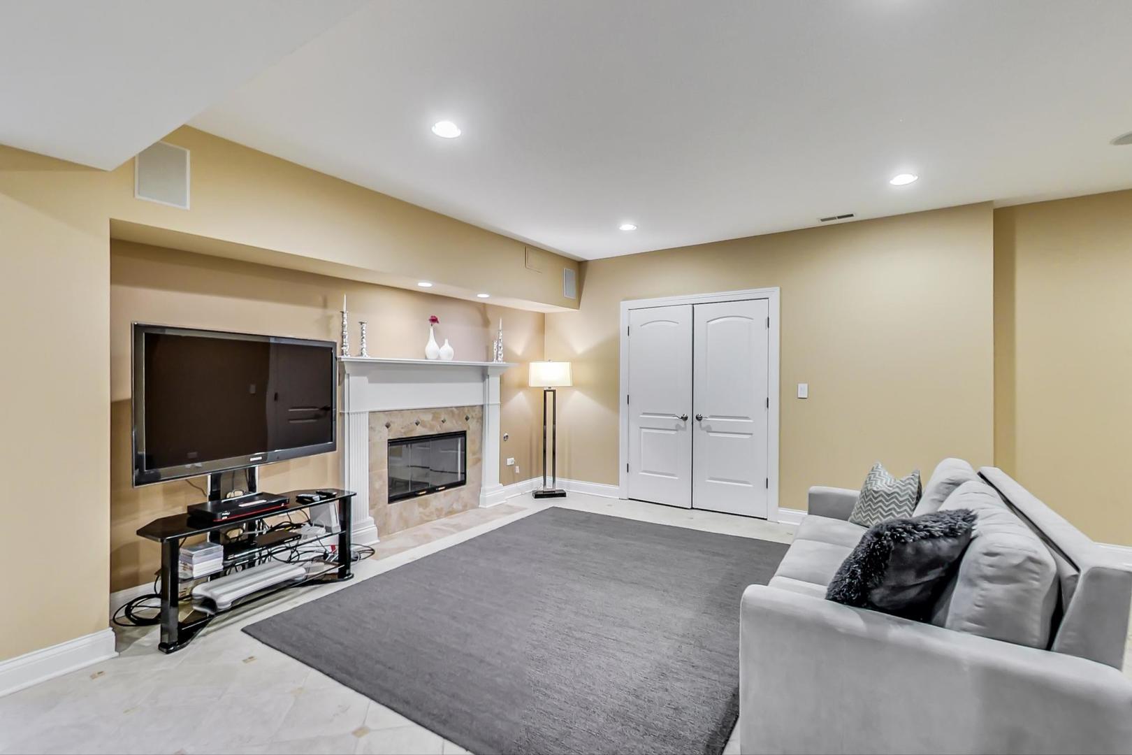 508 Hunter Road Glenview, IL 60025 - Photo 50 of 69