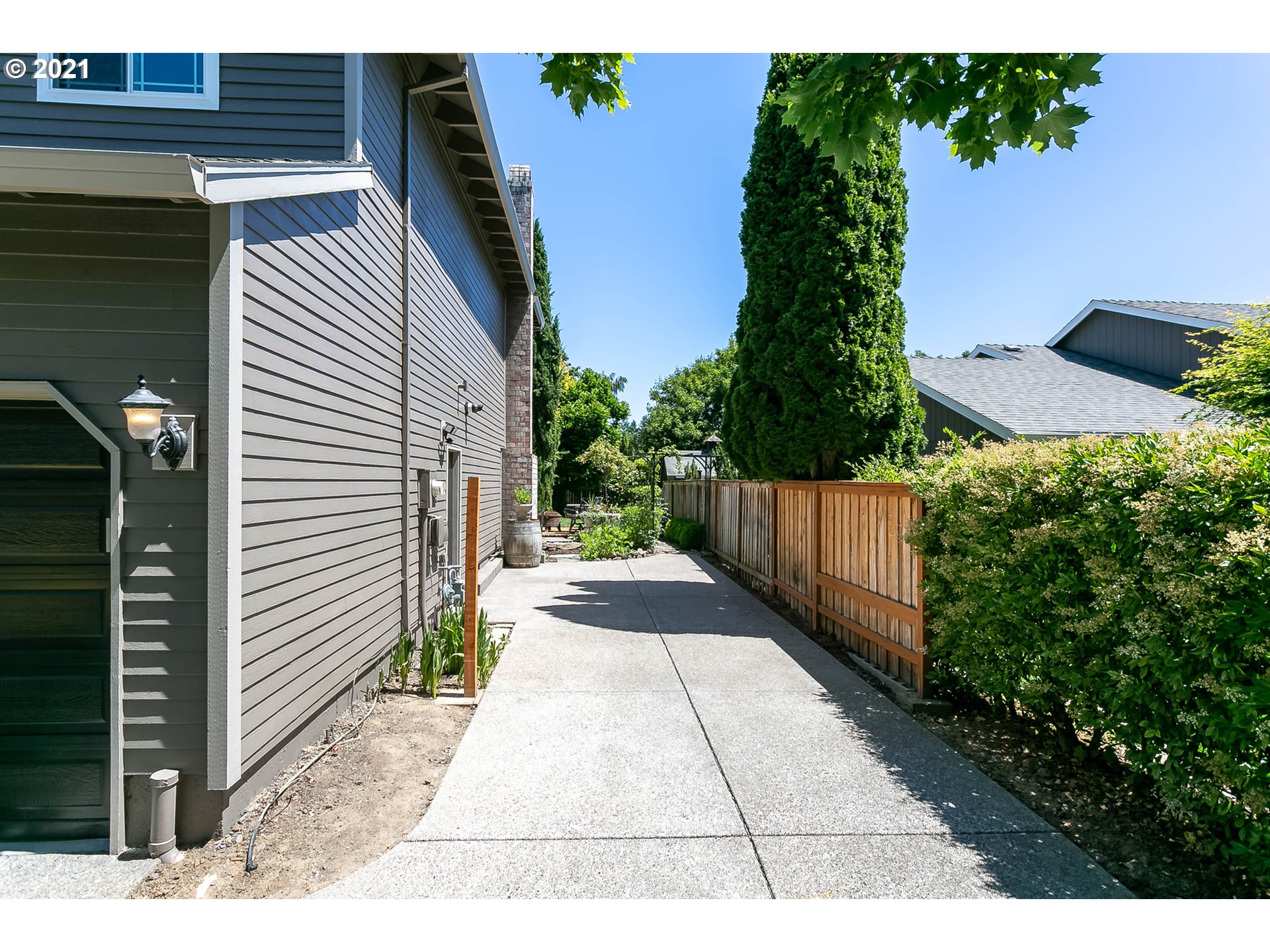 7068 Southwest 166th Terrace Beaverton, OR 97007 - Photo 23 of 29 Gallery Image 23