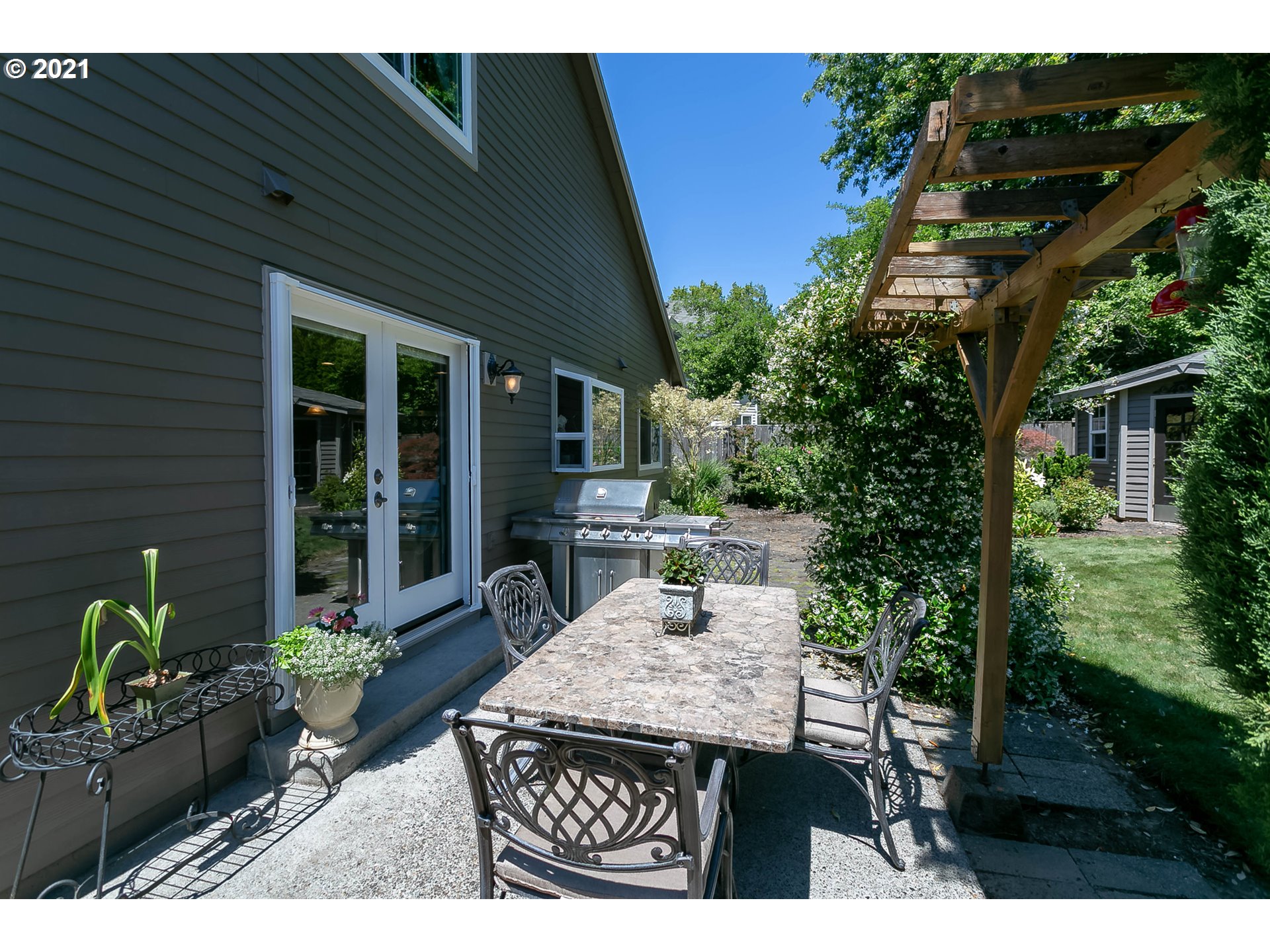 7068 Southwest 166th Terrace Beaverton, OR 97007 - Photo 26 of 29 Gallery Image 26