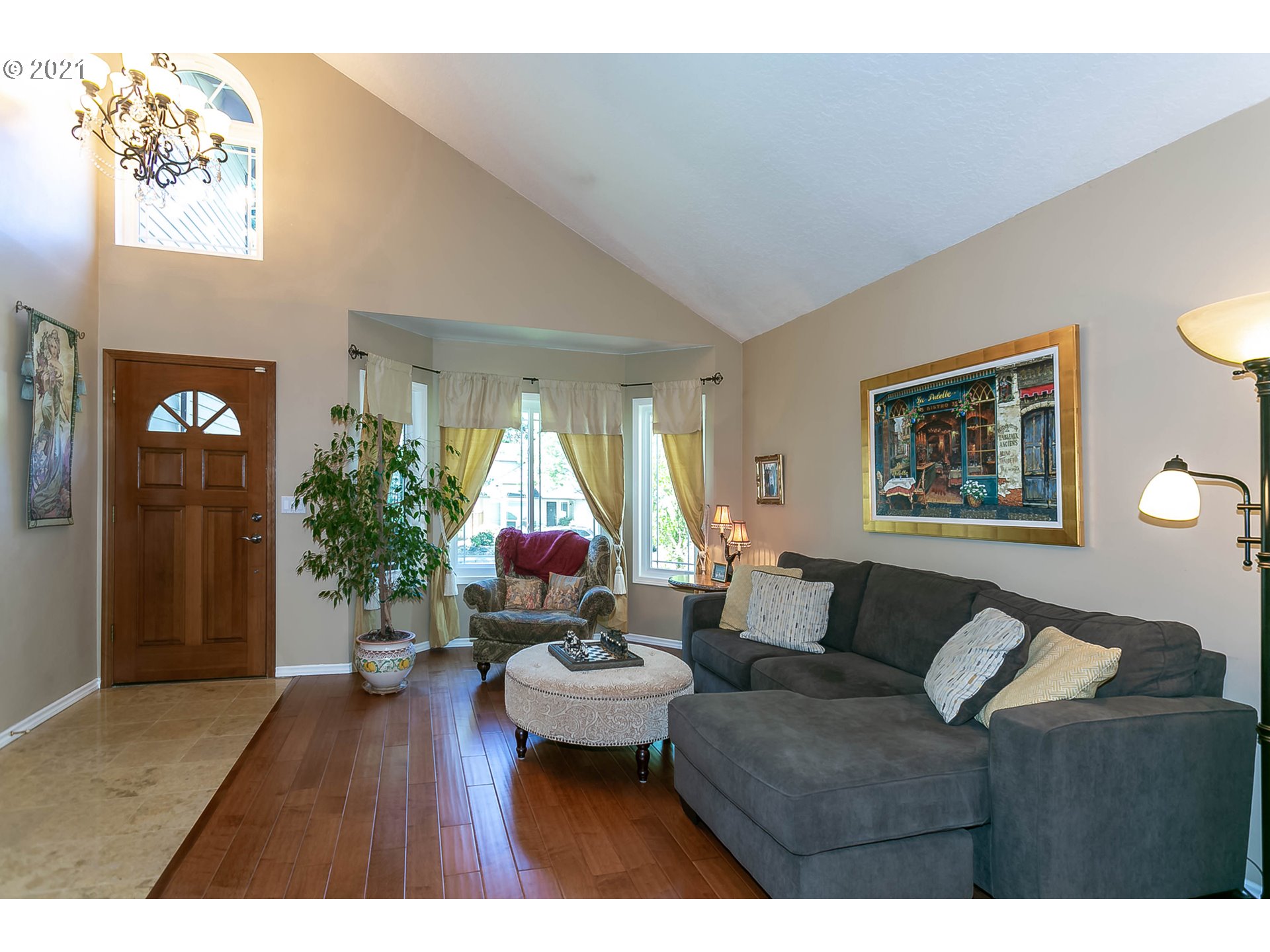 7068 Southwest 166th Terrace Beaverton, OR 97007 - Photo 4 of 29 Gallery Image 4