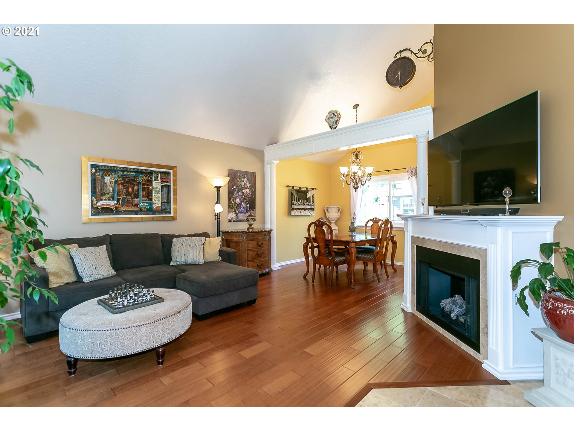 7068 Southwest 166th Terrace Beaverton, OR 97007 - Photo 6 of 29 Gallery Image 6