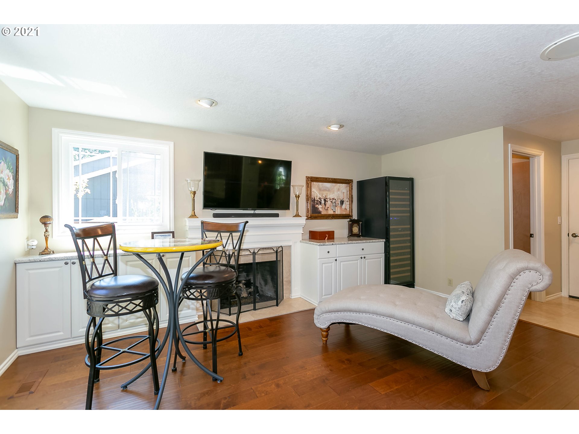 7068 Southwest 166th Terrace Beaverton, OR 97007 - Photo 10 of 29 Gallery Image 10
