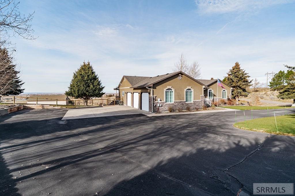 7121 South Culebra Rio Circle Idaho Falls, ID 83406 - Photo 3 of 90 Front Exterior