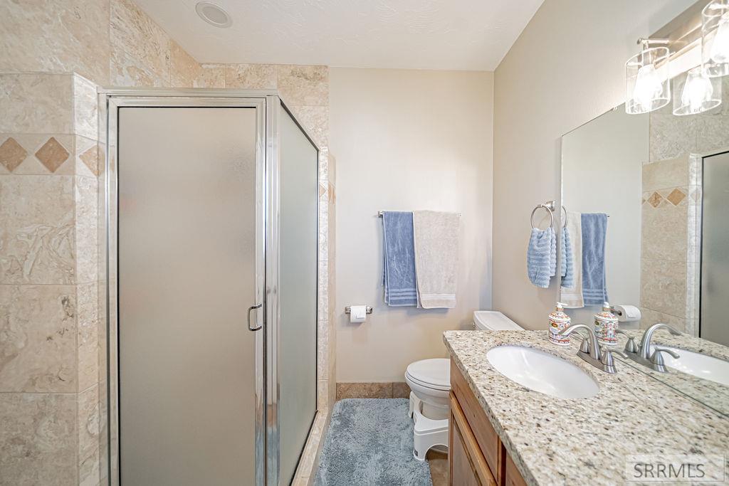 7121 South Culebra Rio Circle Idaho Falls, ID 83406 - Photo 33 of 90 Primary Bathroom