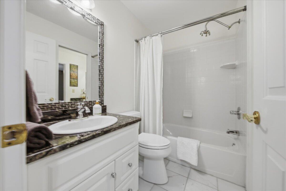2 Raintree Drive Melbourne, KY 41059 - Photo 40 of 54 49-Bathroom 3