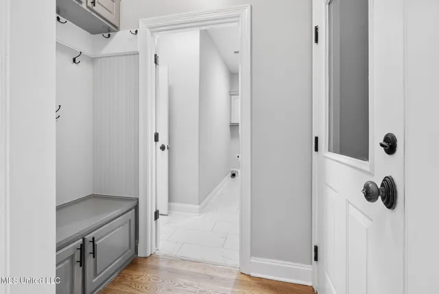 $620,000 | 8433 Lakeview Drive, Olive Branch, MS 38654