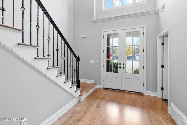 $620,000 | 8433 Lakeview Drive, Olive Branch, MS 38654