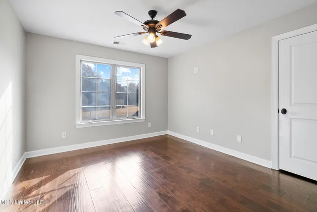 $620,000 | 8433 Lakeview Drive, Olive Branch, MS 38654