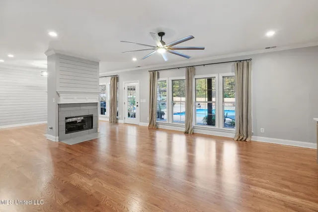 $620,000 | 8433 Lakeview Drive, Olive Branch, MS 38654