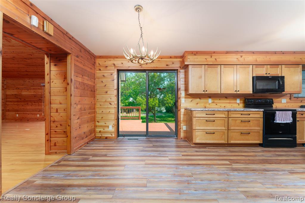9225 Faussett Road Fenton, MI 48430 - Photo 16 of 61 Gallery Image 16