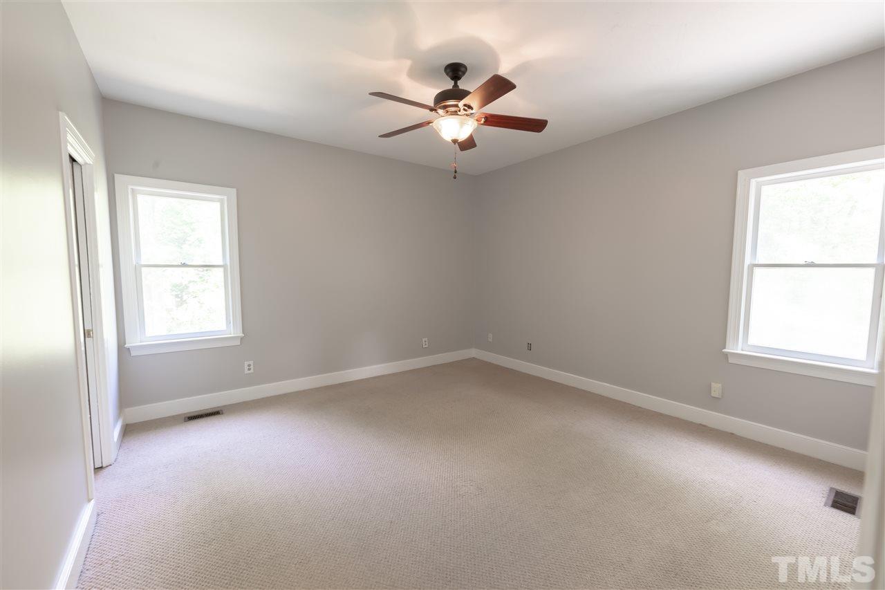 2116 Yorkgate Drive Raleigh, NC 27612 - Photo 9 of 25 Gallery Image 9