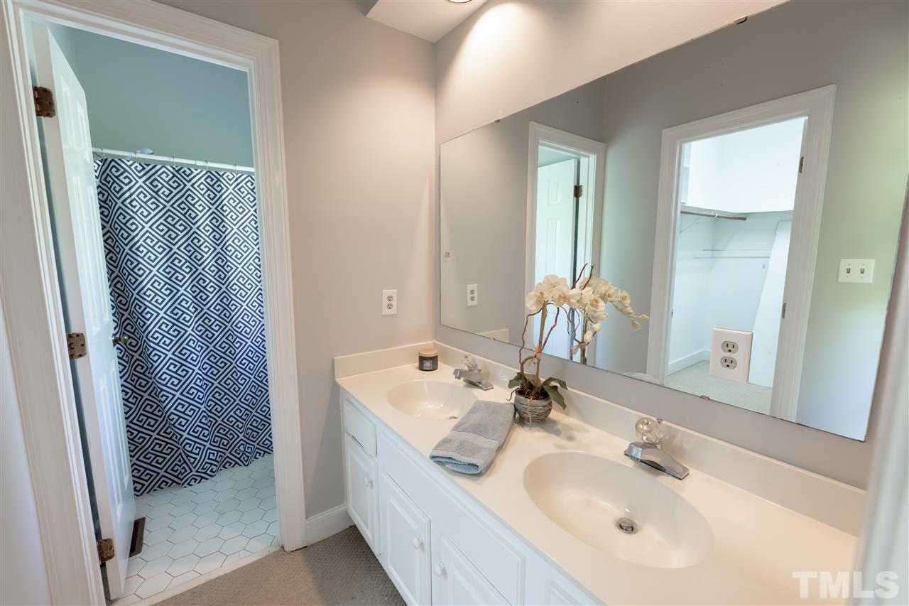 2116 Yorkgate Drive Raleigh, NC 27612 - Photo 10 of 25 Gallery Image 10