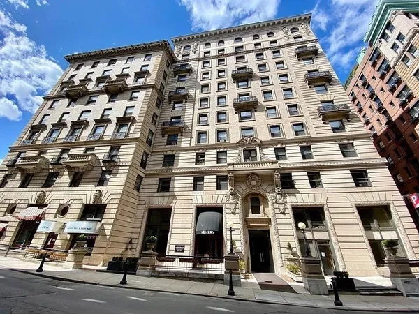 $2,600 | 21 Beacon Street, Unit 4E, Boston, MA 02108