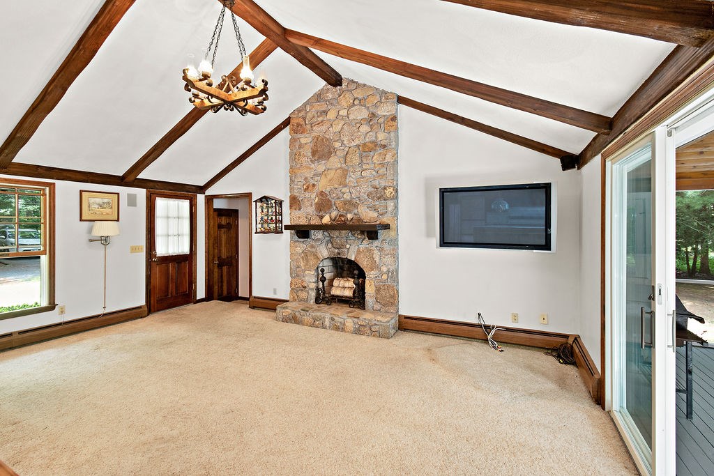 88 New Road Exeter, RI 02822 - Photo 8 of 23