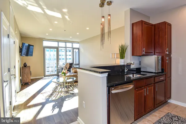 $1,850 | 6506 America Boulevard, Unit 807, Hyattsville, MD 20782