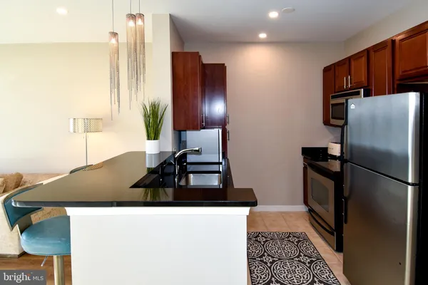 $1,850 | 6506 America Boulevard, Unit 807, Hyattsville, MD 20782