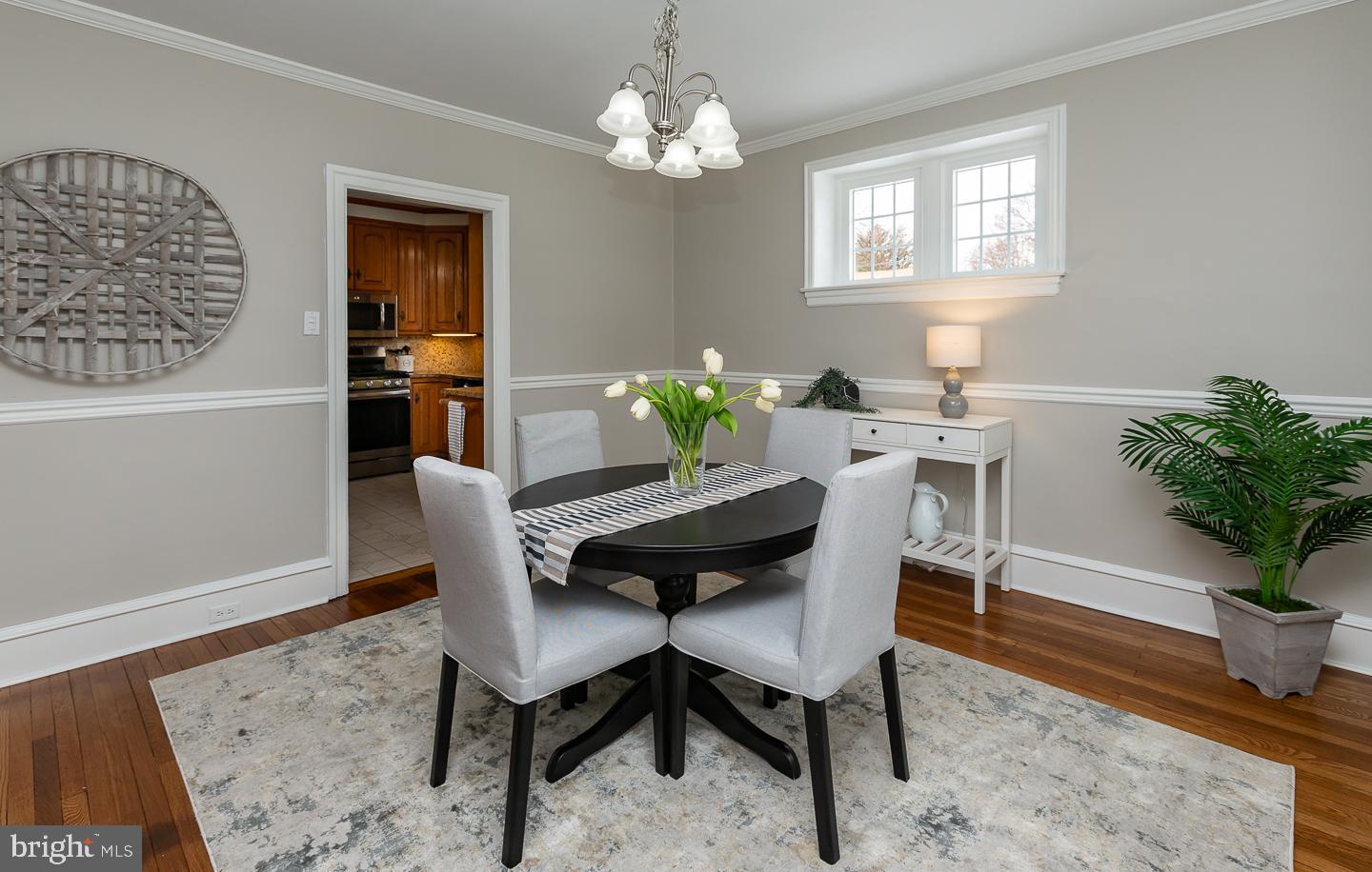 144 Strathmore Road Havertown, PA 19083 - Photo 8 of 46