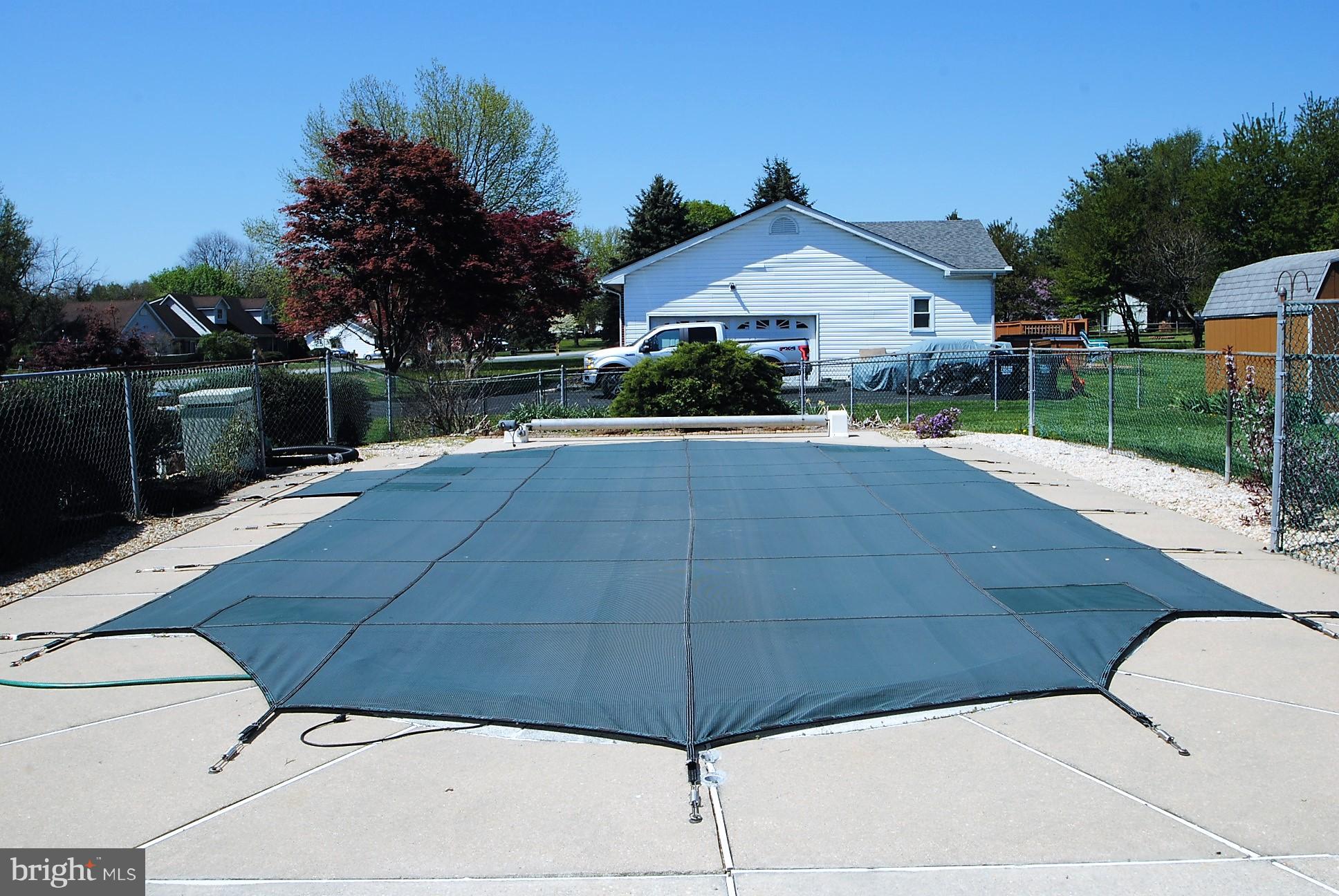 355 Maloney Road Elkton, MD 21921 - Photo 21 of 26 New cover and ready to enjoy