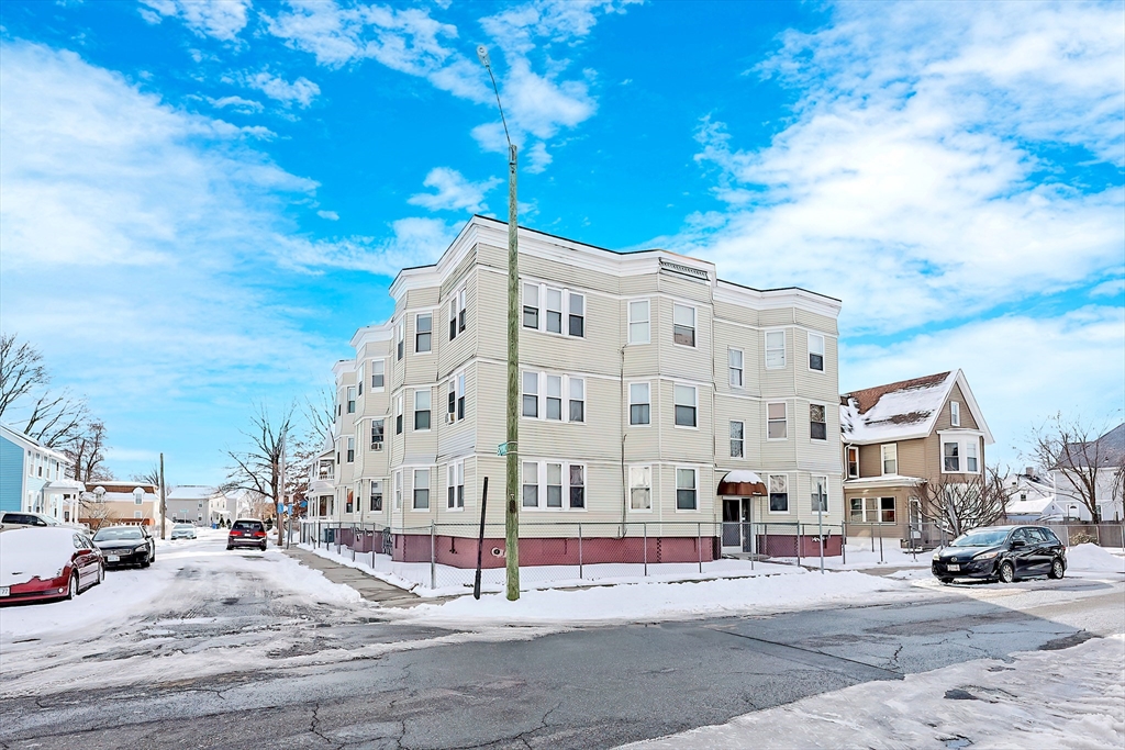 93 Florence Street Springfield, MA 01105 - Photo 3 of 9 a building view