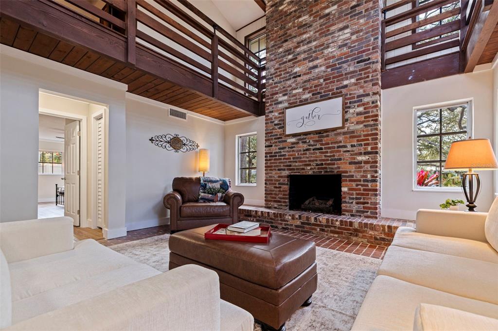 2901 Pelham Road North St. Petersburg, FL 33710 - Photo 23 of 46
