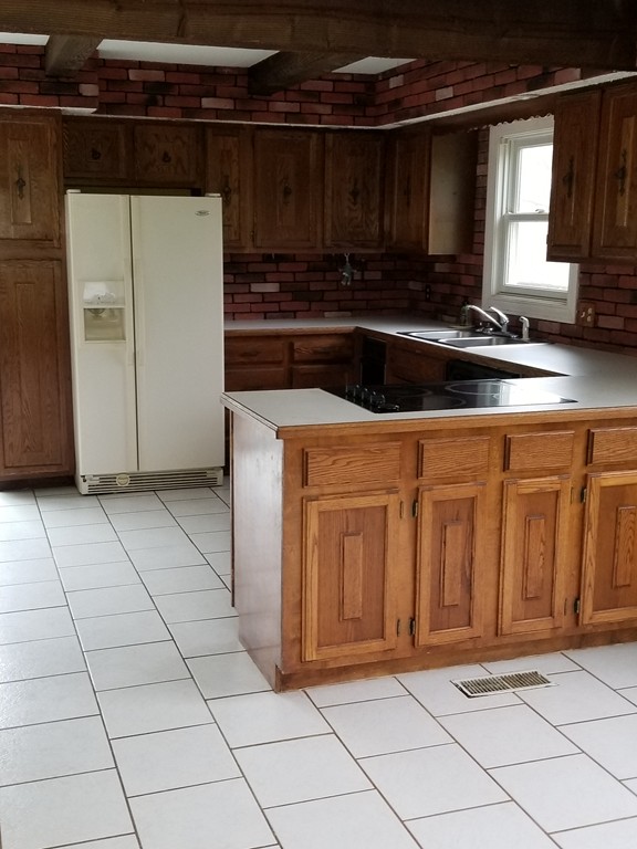 23 Hollow Road Brimfield, MA 01010 - Photo 3 of 17 Gallery Image 3