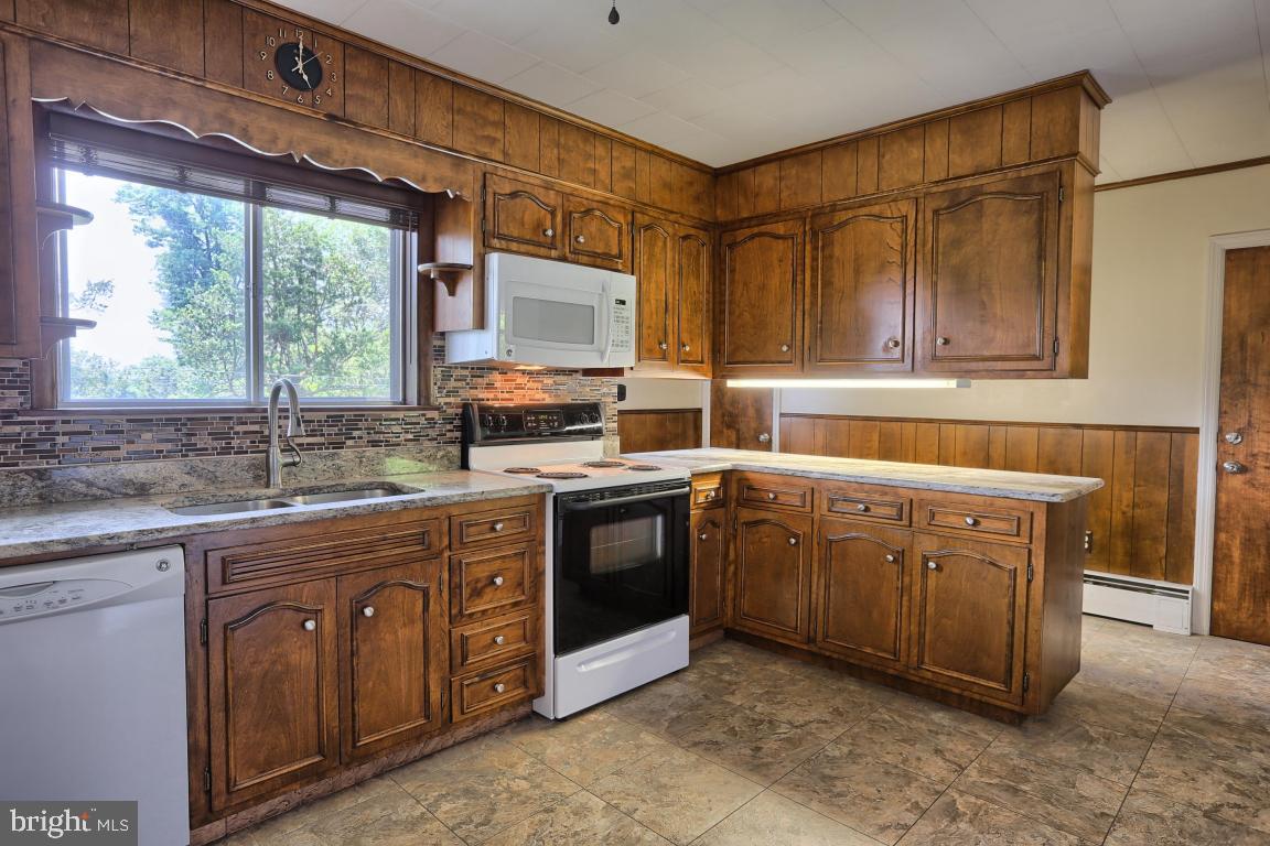 14 Gable Park Road Lancaster, PA 17603 - Photo 17 of 34 Gallery Image 17