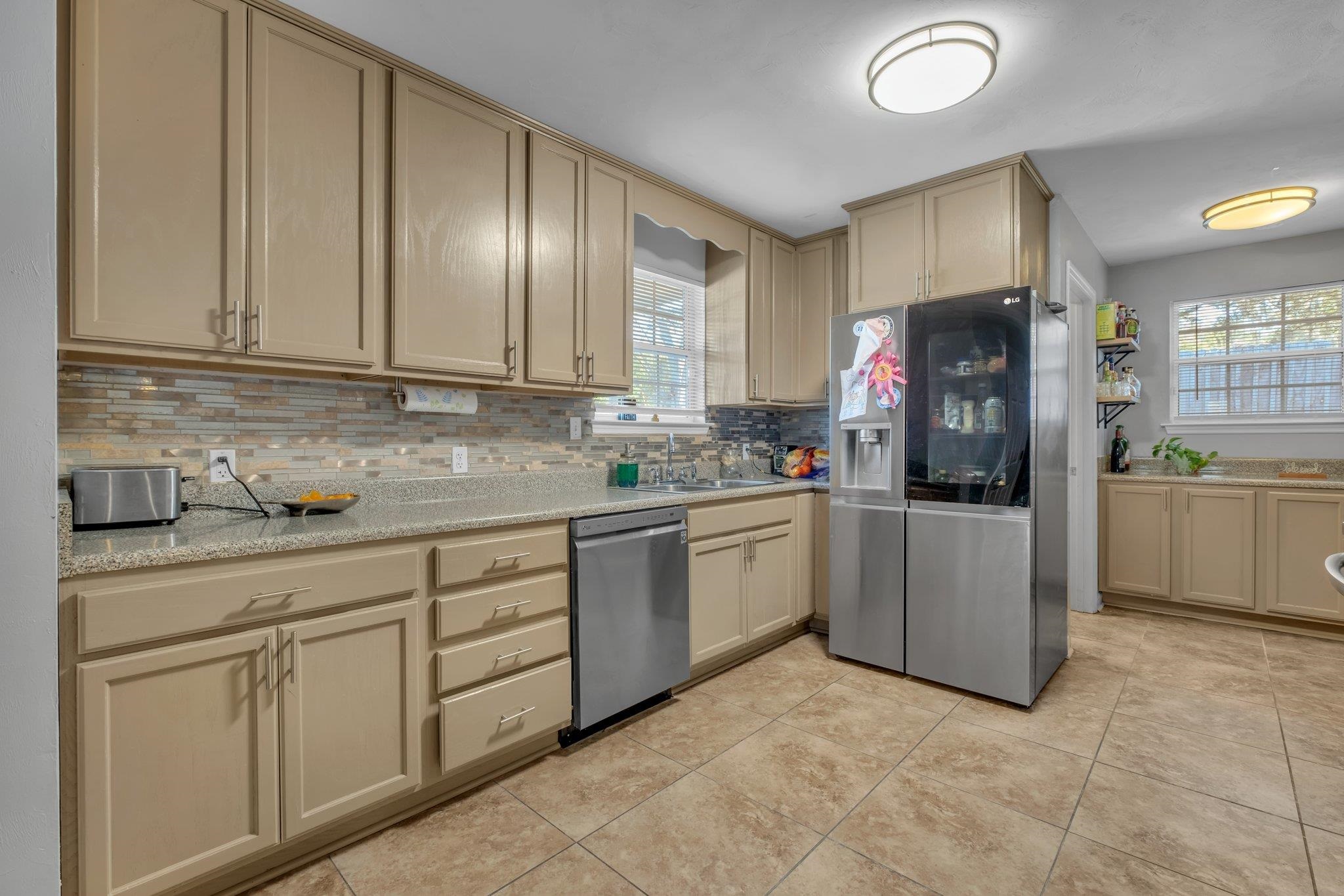 2631 West Mission Road Tallahassee, FL 32304 - Photo 16 of 41