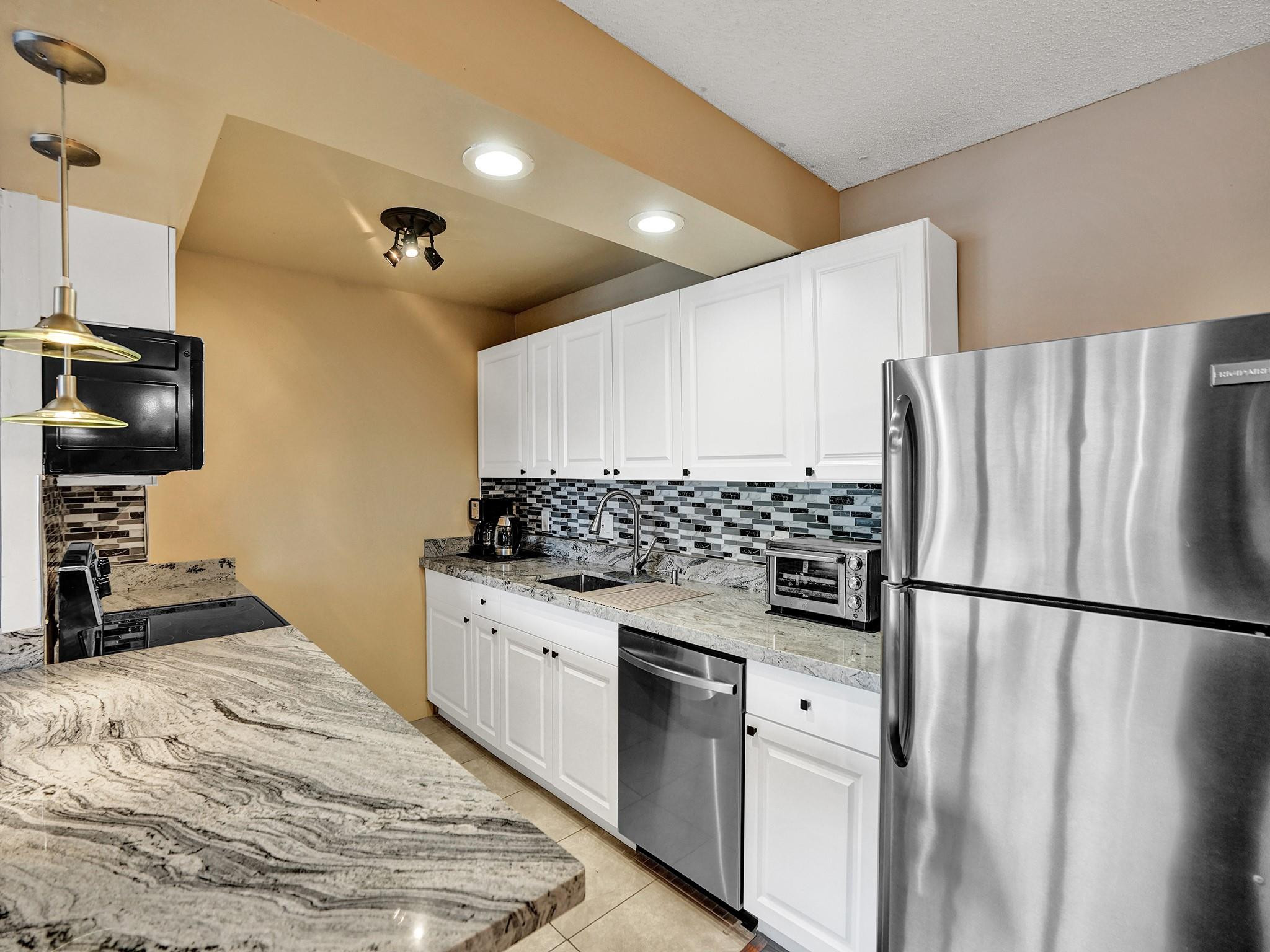 3014 Cornwall East Boca Raton, FL 33434 - Photo 6 of 40 Photo 6